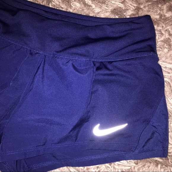 Nike Dri fit Shorts - Picture 2 of 4